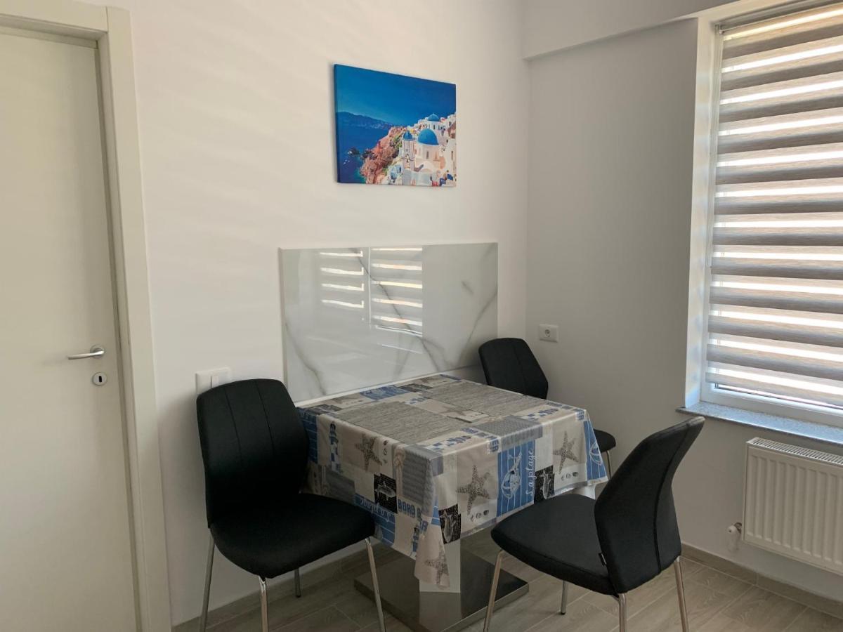 49Er Apartament Năvodari Esterno foto